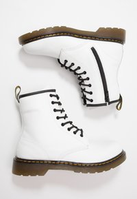 Dr. Martens Botki sznurowane