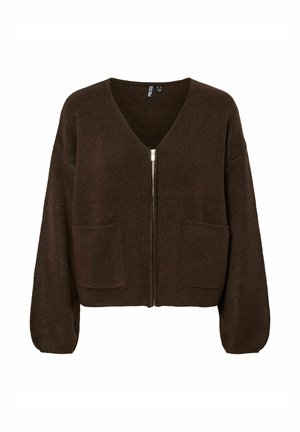 Pull court marron avec un col en V, deux poches à l'avant et une fermeture éclair dissimulée. Tissu doux et texturé avec des manches amples.
