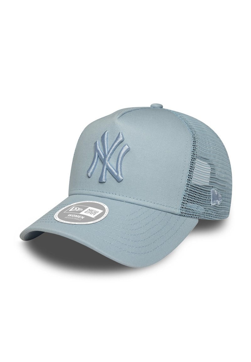 Light blue cap with a front logo in the same shade, mesh sides, and a curved brim. Features a sticker with brand and care information.