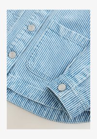 Vybráno, blue stripe