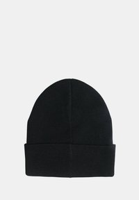 Beanie nero lavorato a maglia con finitura testurizzata, caratterizzato da un risvolto e una sommità arrotondata. Realizzato in materiale morbido e elasticizzato.