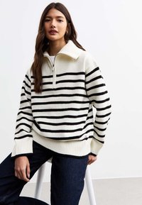 New Look STRIPED HALF ZIP - Poloshirt - white pattern