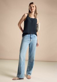 Street One Top - blau