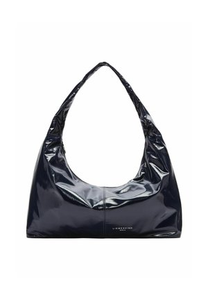 Borsa hobo in pelle verniciata blu navy, con una texture liscia, manico curvo e un sottile dettaglio del logo nella parte inferiore.