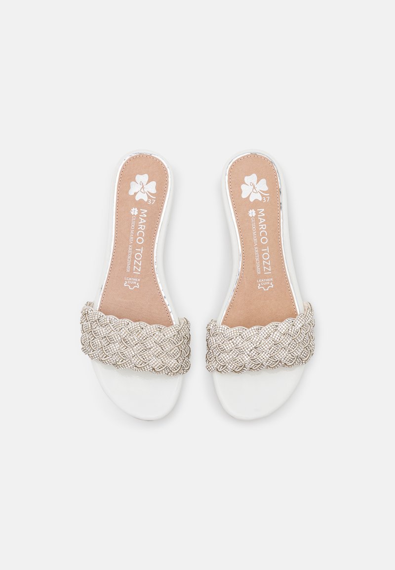 Damen Flache Pantoletten | Marco Tozzi BY GUIDO MARIA KRETSCHMER Pantolette flach white/weiß - CE75286 Damen Flache Pantoletten | Marco Tozzi BY GUIDO MARIA KRETSCHMER Pantolette flach white/weiß - CE75286