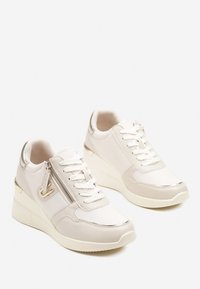 Super Mode Baskets basses - beige