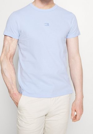 T-Shirt basic - light blue