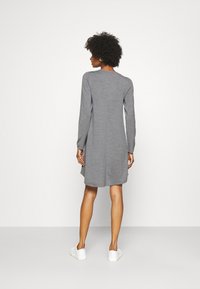 Repeat DRESS MERINO - Vestido de malha - grey