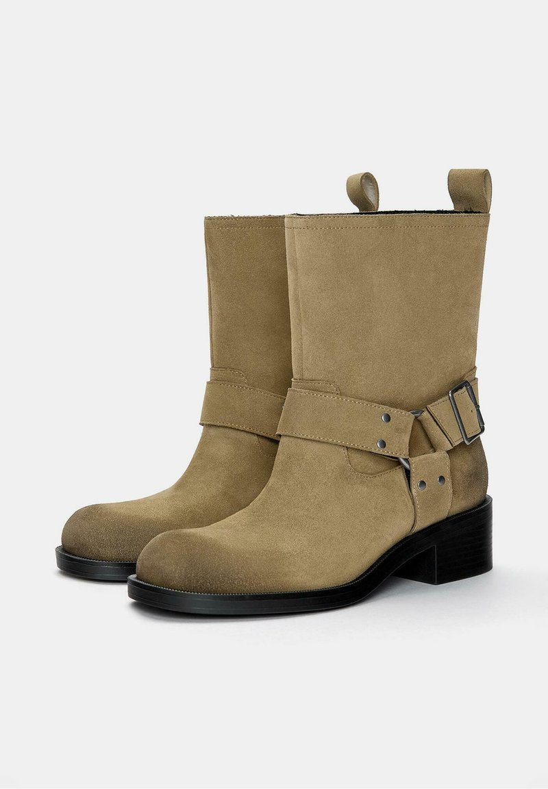 Bottes Pull And Bear Daim Beige Taille 42 | Style Chukka - Occasion Bon état