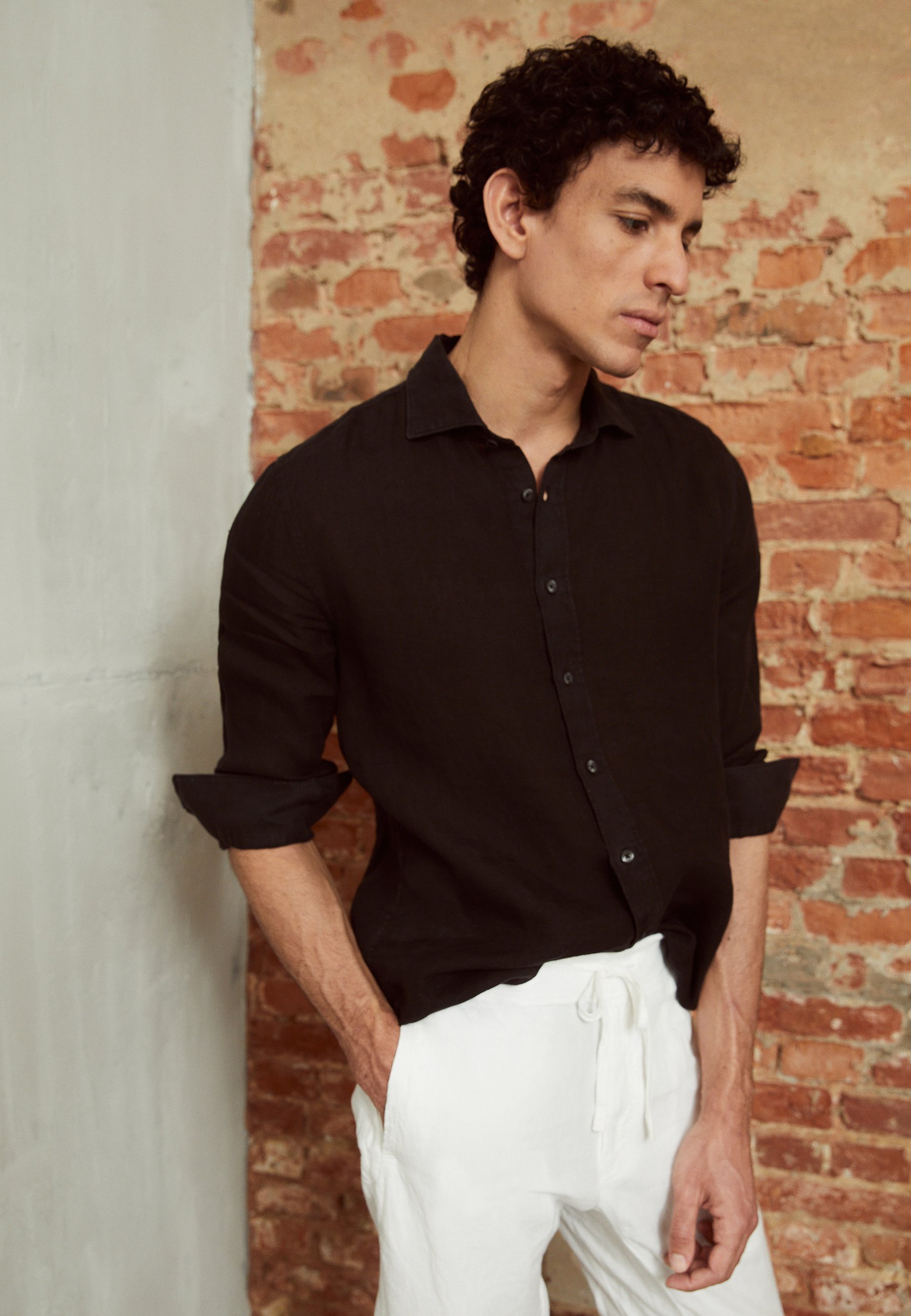 120% Lino CAMICIA SLIM FIT - Camicia - black/nero - Zalando.it