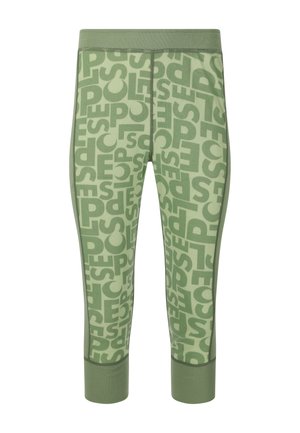 Groene capri-legging met een groot, herhalend tekstpatroon in een donkerdere tint groen. Zacht, rekbaar materiaal met een aansluitend ontwerp.