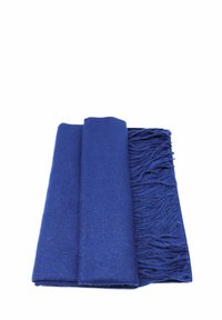 Sciarpa blu intrecciata con una texture morbida, caratterizzata da bordi frangiati e forma rettangolare, adatta per calore e stile.