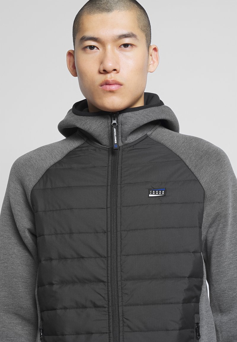 Jack Jones Jcotoby Ubergangsjacke Black Solid Schwarz Zalando De