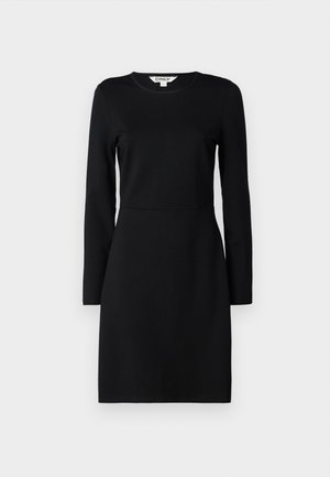 Must mustaga öökleit ümmarguse kaelusega. Tihe Siluett, kus on rõhu detail vööl. Pehme kangas, sile tekstuur. Ei ole mustreid ega kaunistusi.