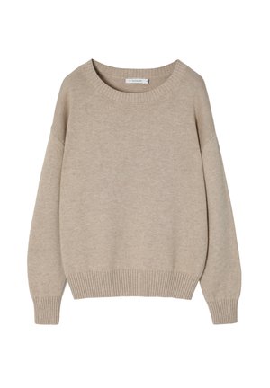 Pull en tricot beige avec un col rond, des épaules tombantes et des poignets et un ourlet côtelés. Texture douce, coupe décontractée et détails de design minimalistes.