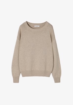 Pull en tricot beige avec un col rond, des épaules tombantes et des poignets et un ourlet côtelés. Texture douce, coupe décontractée et détails de design minimalistes.
