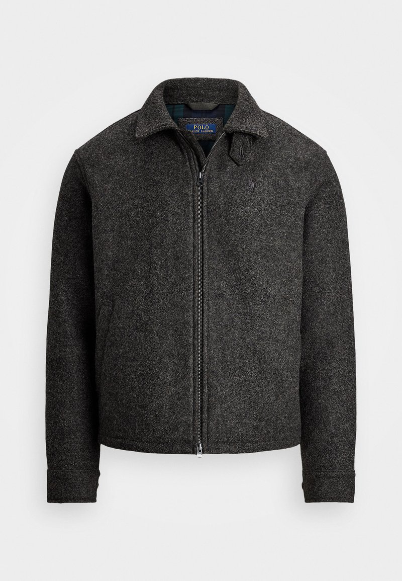 Veste en laine gris foncé avec fermeture éclair, col montant et tissu texturé. Présente un logo sur la poitrine et des poignets côtelés.