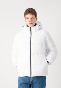 Tommy Jeans ESSENTIAL  - Down jacket - white