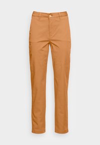 Pantaloni in cotone color beige con design a gamba dritta, chiusura frontale con bottone e tasche posteriori. Il tessuto ha una texture liscia.