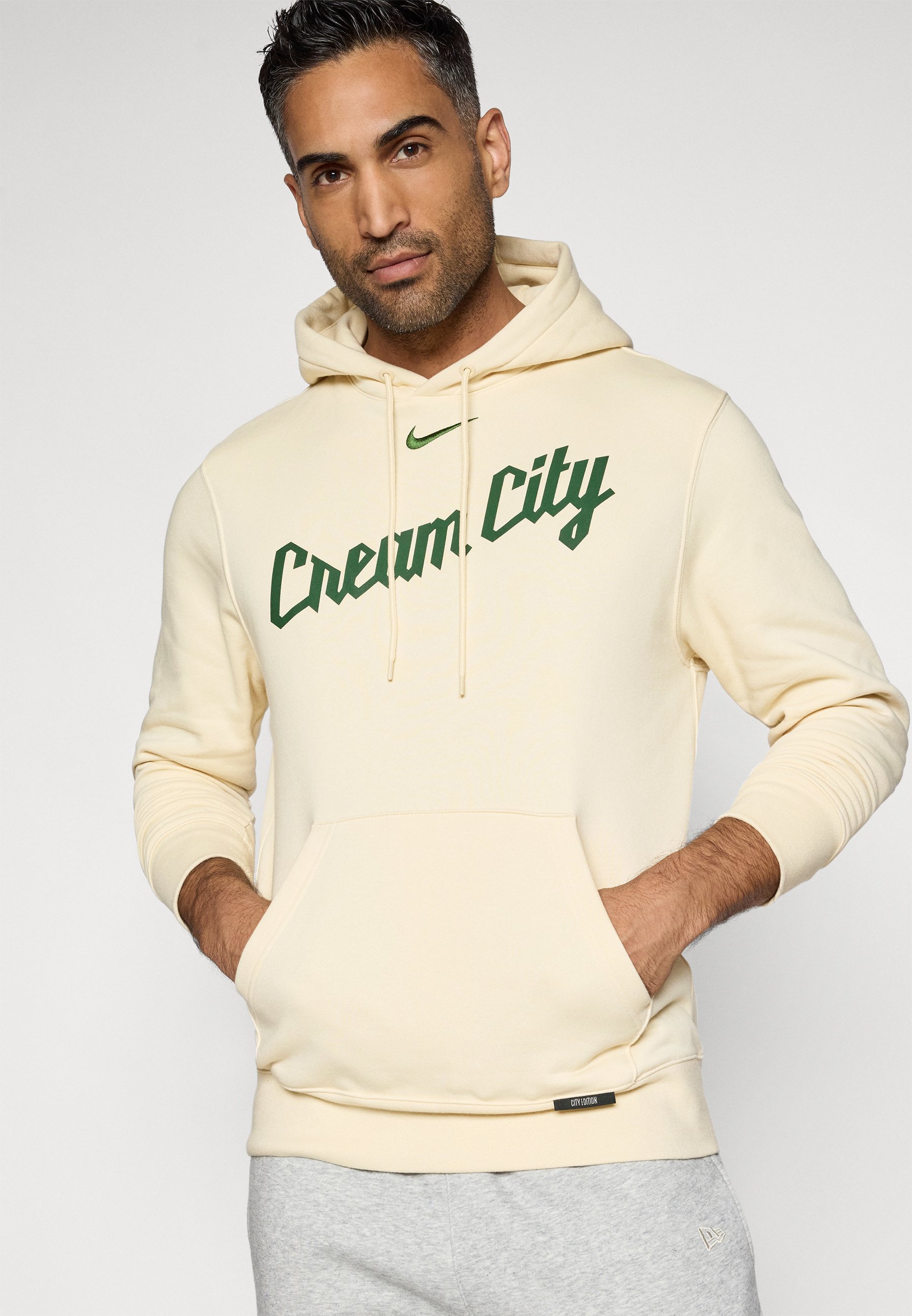 bucks nike hoodie