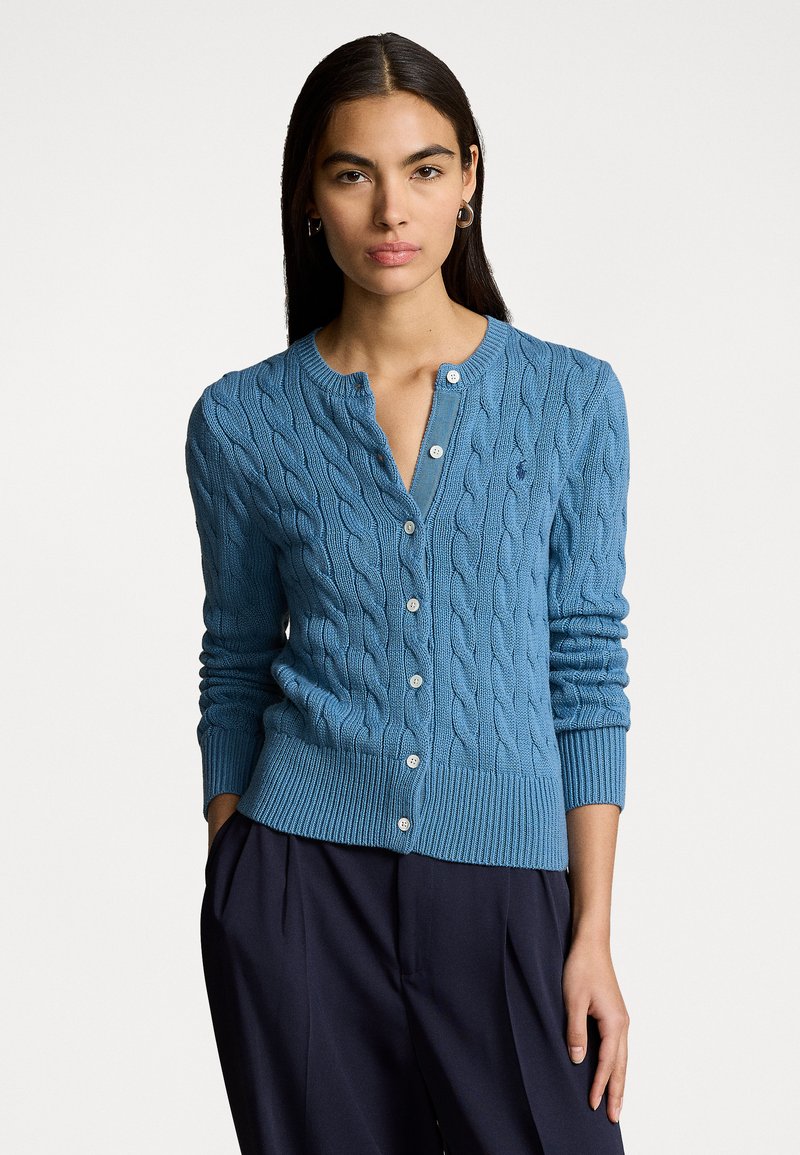 Polo Ralph Lauren CABLE KNIT COTTON CREWNECK CARDIGAN - Kardigan - camp blue