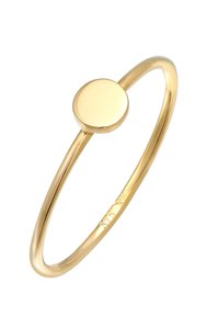 Guldring med en glat, cirkulær flad top og et åbent bånddesign. Båndet er slankt og poleret for en glat tekstur.