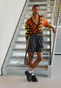 adidas Sportswear ADICOLOR CLASSICS RIPSTOP  - Shorts - black