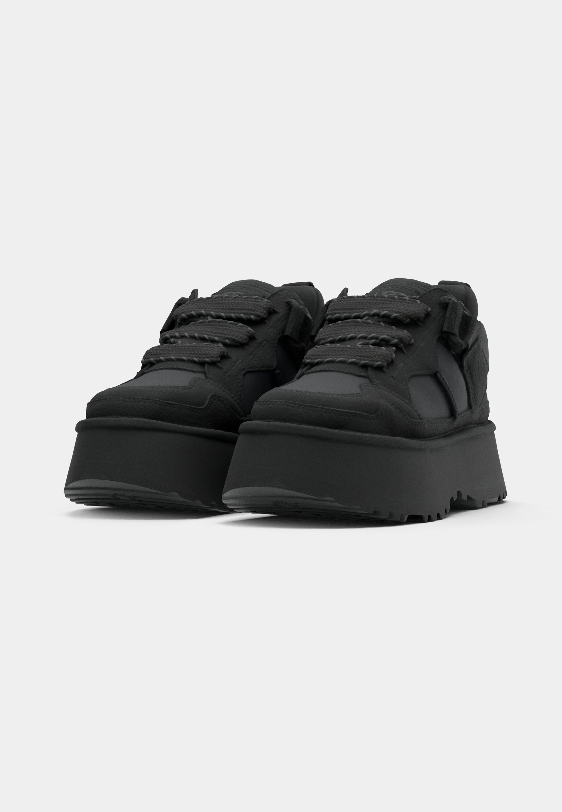 UGG ASTROMEL - Trainers - black - Zalando