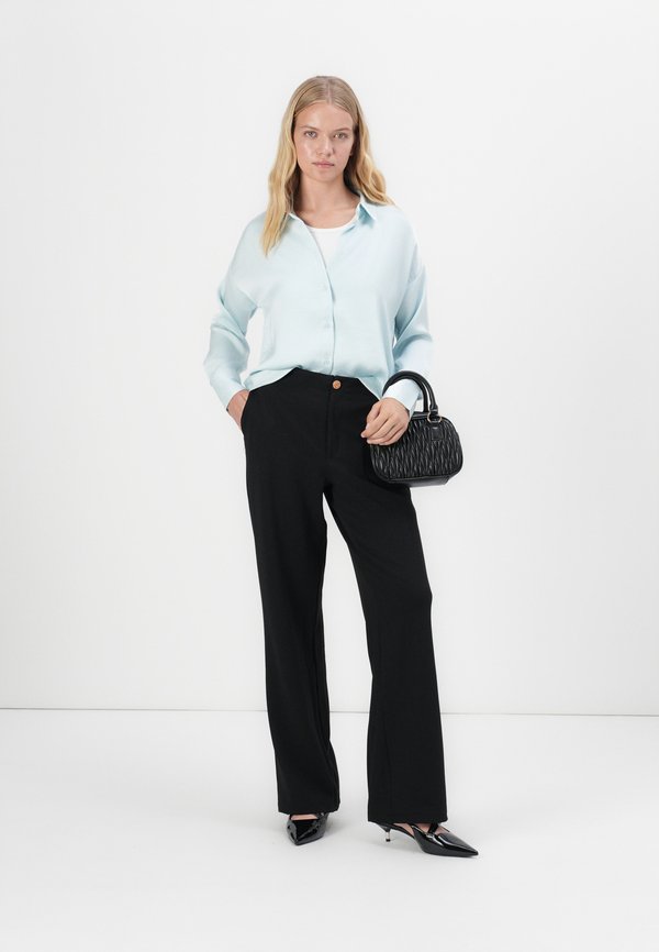 ONLRENAL STRAIGHT - Trousers3