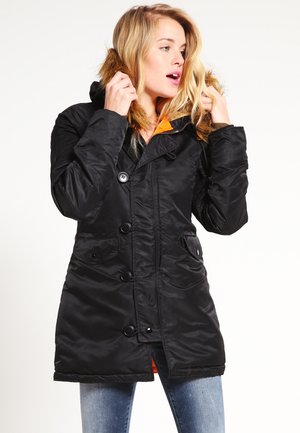 Alpha Industries Wintermantel - black