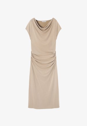 Béžové šaty s přehozeným dekoltem a krátkými rukávy. Mají př gathered detaily po stranách. Vyrobeny z hladkého, lehkého materiálu.