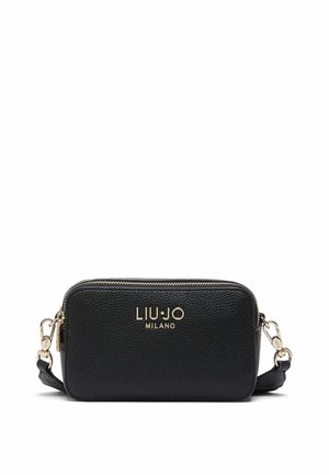 Sac bandoulière rectangulaire en cuir noir texturé avec fermeture éclair dorée, crochets dorés et logo LIU JO MILANO doré sur le devant.