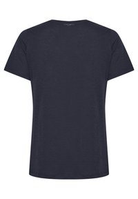 Tumši zila īsām piedurknēm T-krekls ar apaļu kakla izgriezumu, izgatavots no viegla auduma ar gludu tekstūru un bez redzamām rakstām vai akcentiem.