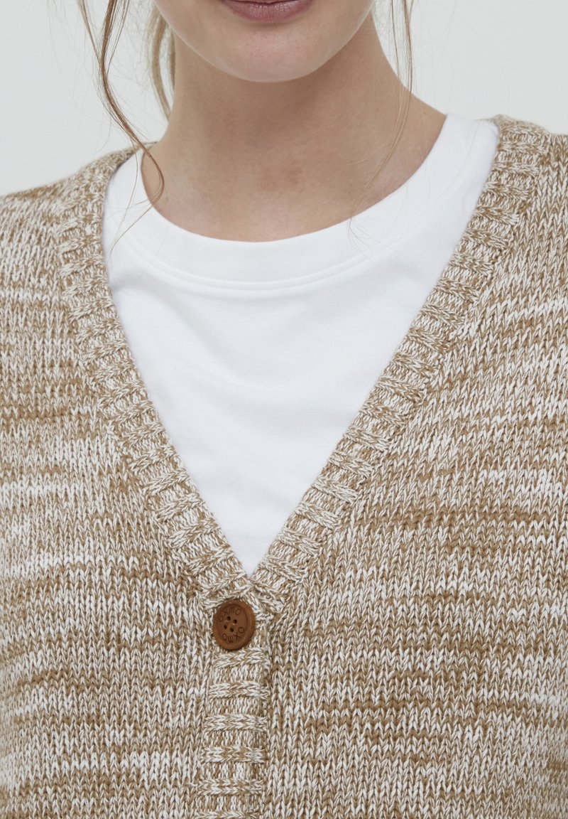 Damen Strickjacken | Oxmo OXPHILEMONA Strickjacke dune/beige - RH51456 Damen Strickjacken | Oxmo OXPHILEMONA Strickjacke dune/beige - RH51456