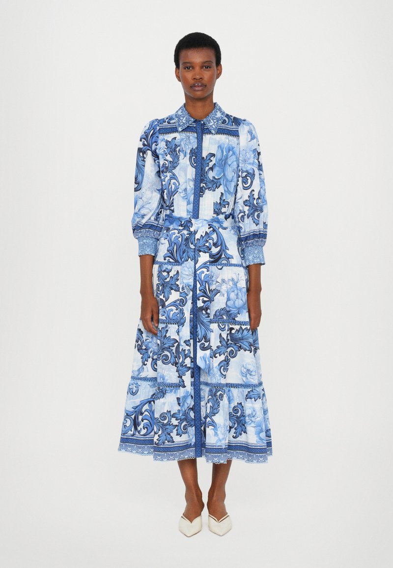 Alice + Olivia GENEVA TIERED BLOUSON SLEEVE MIDI DRESS - Särkkleit - scroll symphony