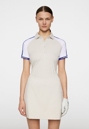 - Koszulka polo