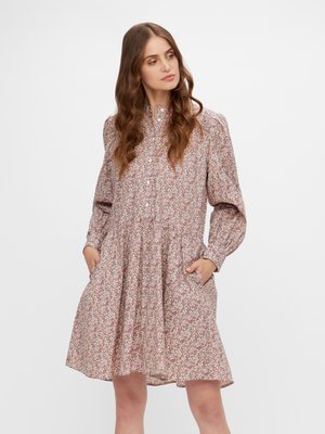 YASSIRELIA DRESS - Abito a camicia - eggnog/sirelia