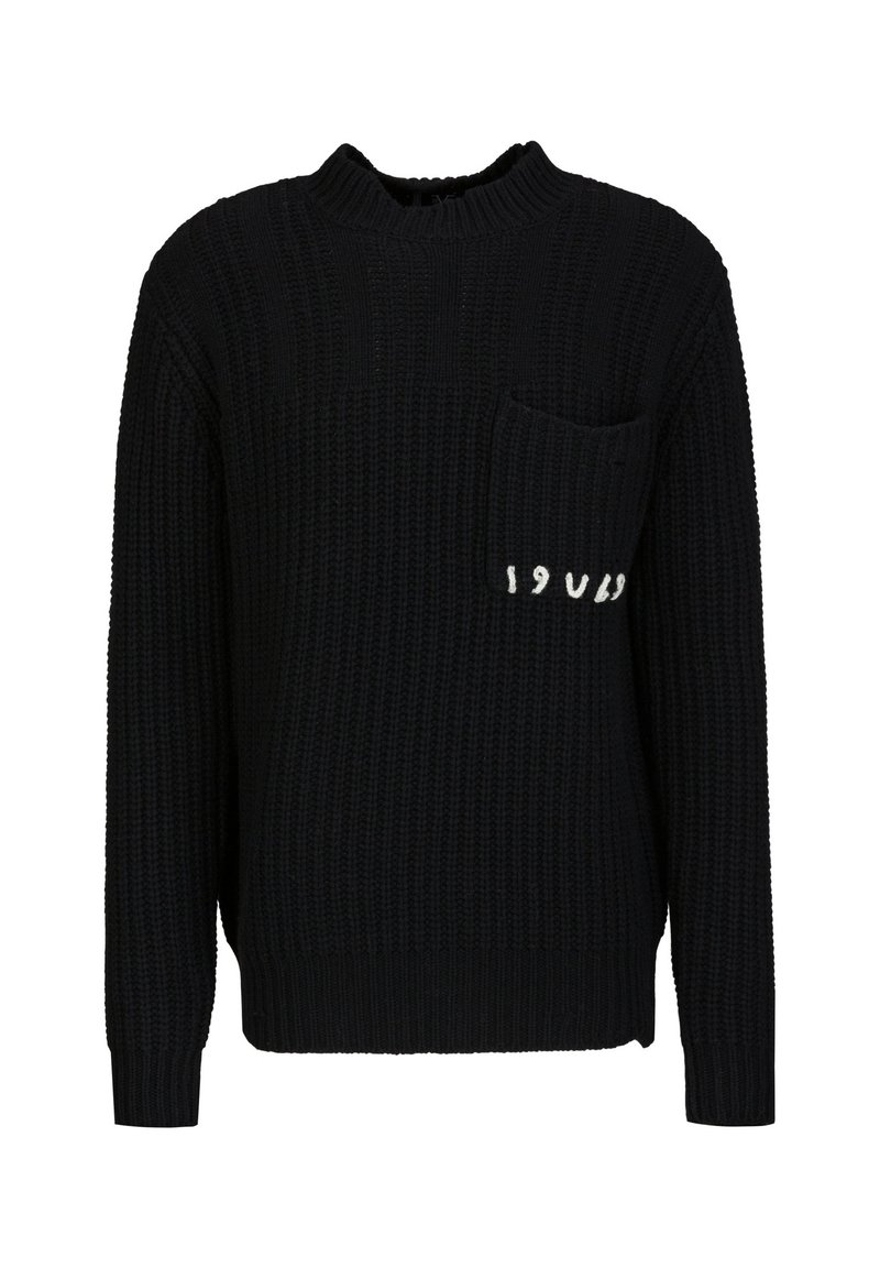Schwarzer Pullover mit strukturiertem Strick, Rundhalsausschnitt, langen Ärmeln und einer kleinen Brusttasche mit weißer, gestickter '19U60'-Detail.