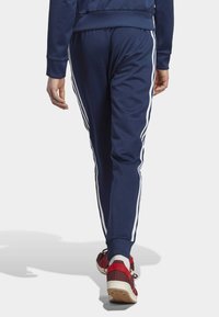 adidas Originals ADICOLOR CLASSICS SST - Pantalon de survêtement - night indigo