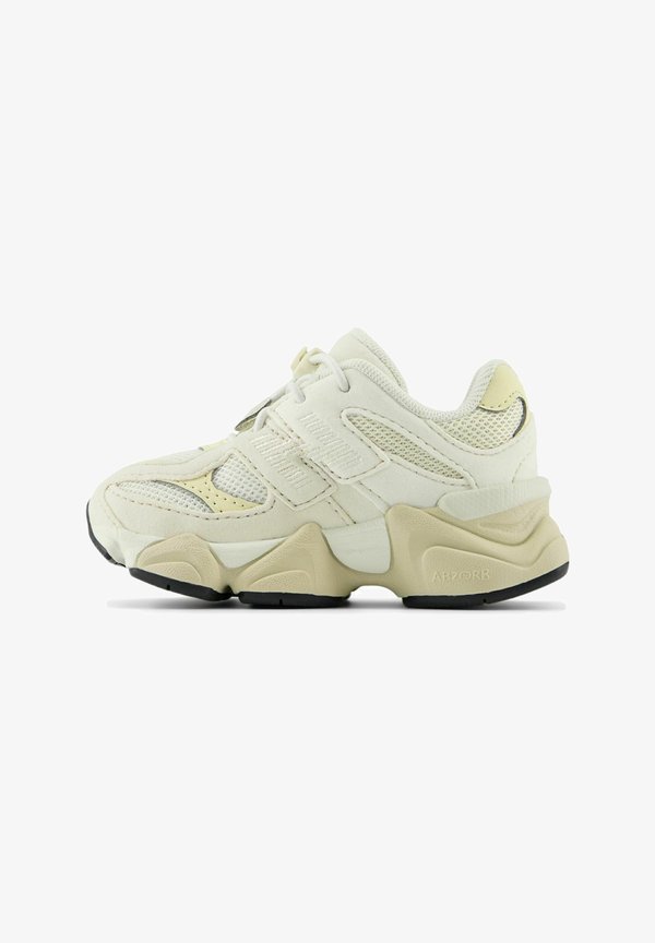 9060 – Laufschuh Straße