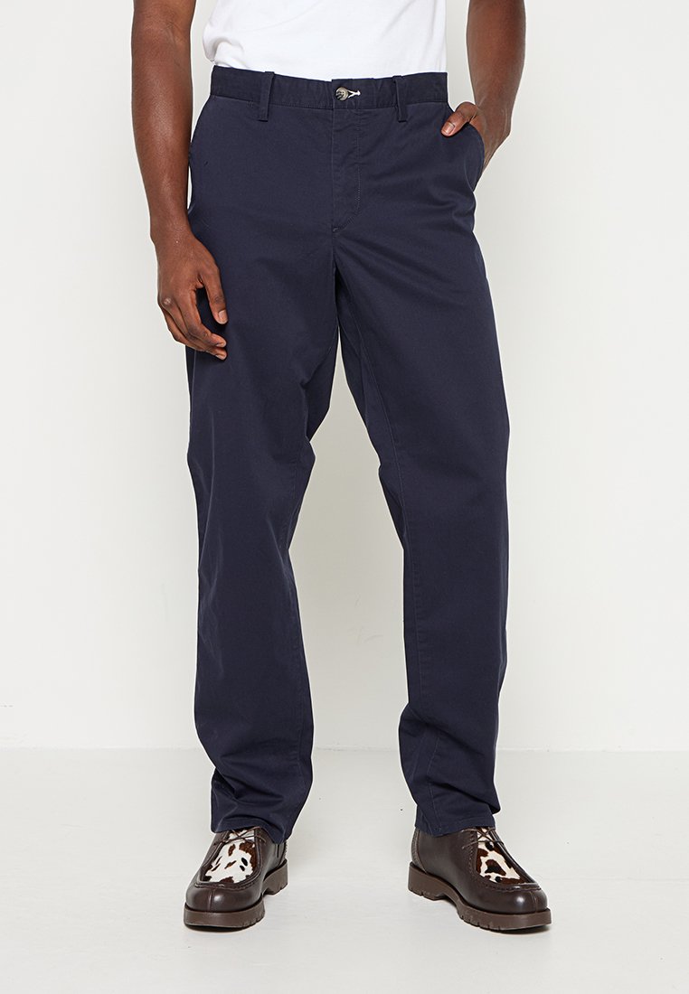 SLIM FIT