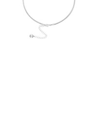 Collar de metal plateado con un diseño de cadena flexible tipo serpiente. Cuenta con un broche y una cadena ajustable con un charm redondo en el extremo.