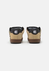 Etnies FADER UNISEX - Skate shoes - tan