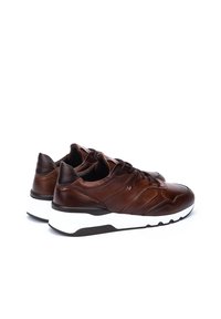 Martinelli NEWPORT - Tenisky - brown