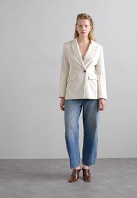 DL1961 TAYLOR BARREL ULTRA HIGH RISE ANKLE - Jeans relaxed fit - endless sea