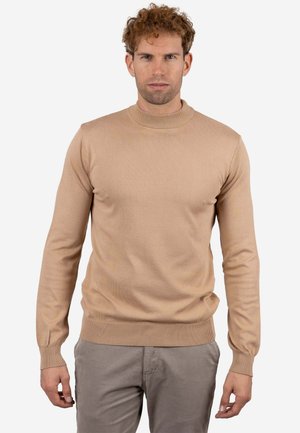 LISO CUELLO CAJA CON TEXTURA GRANULADA Y PUÑOS ELÁSTICOS A RAYAS - Jersey de punto - camel