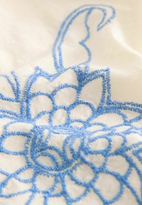 Next EMBROIDERED COORD PULL ON .  - REGULAR FIT - Shortsit - cream blue
