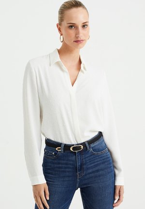 WE Fashion MET STRUCTUUR - Nööpidega pluus - white