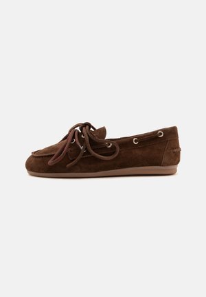 Pavement, PAMARIN LACE - Jachtárska obuv - dark brown