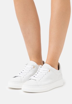 CANDICE - Sneaker low - white
